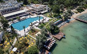 Doubletree By Hilton Bodrum Isil Club Ultra All-Inclusive Resort